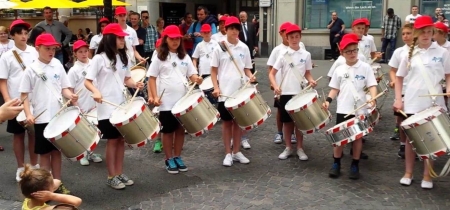 Kinderfest St. Gallen mit Teilnahme der Ostschweizer Textilfirmen