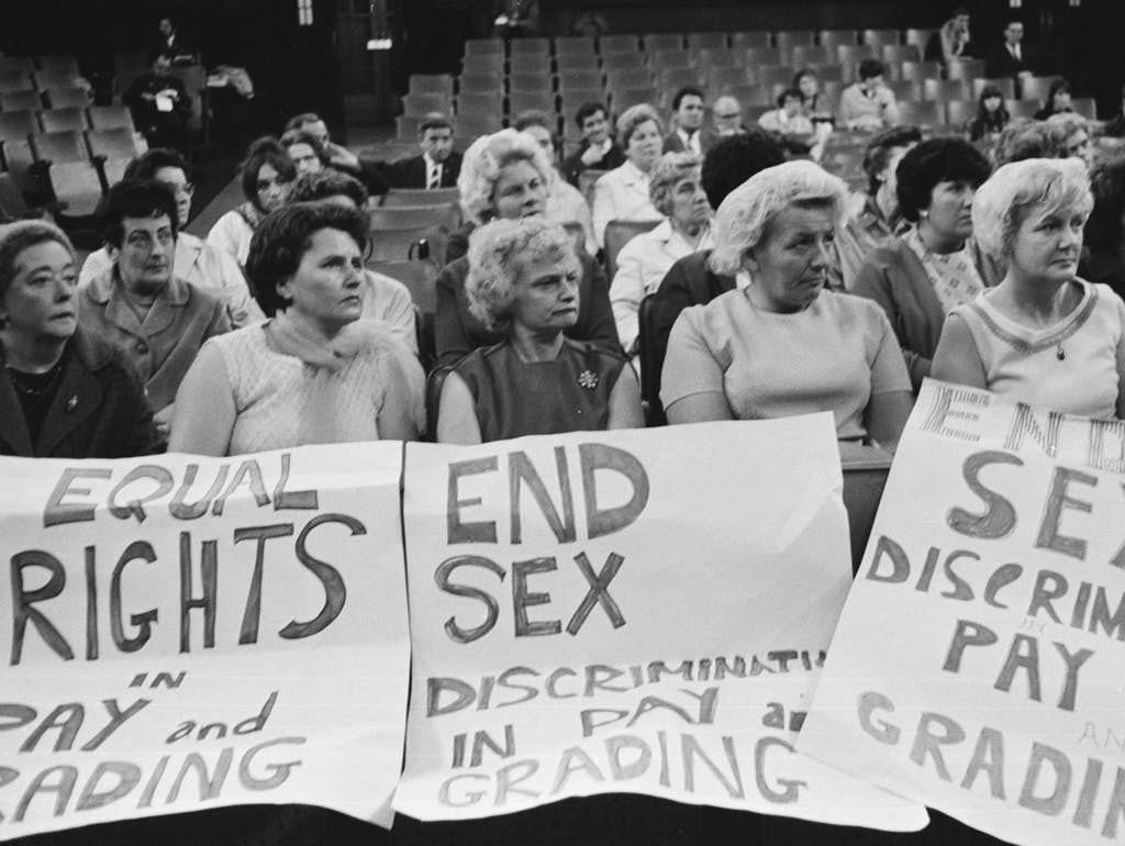 Von verbrannten BHs bis zu #metoo: Die lange Nacht über Frauenbewegung